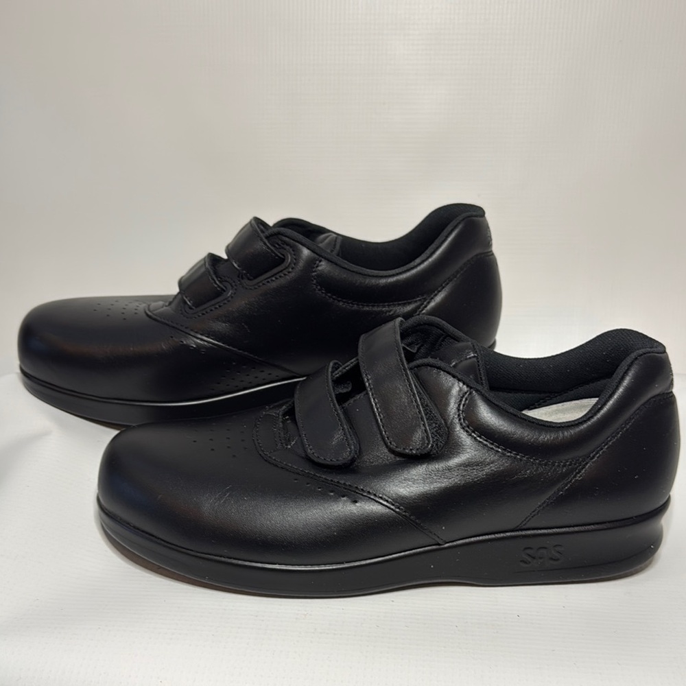 SAS women’s Black Velcro Shoes
